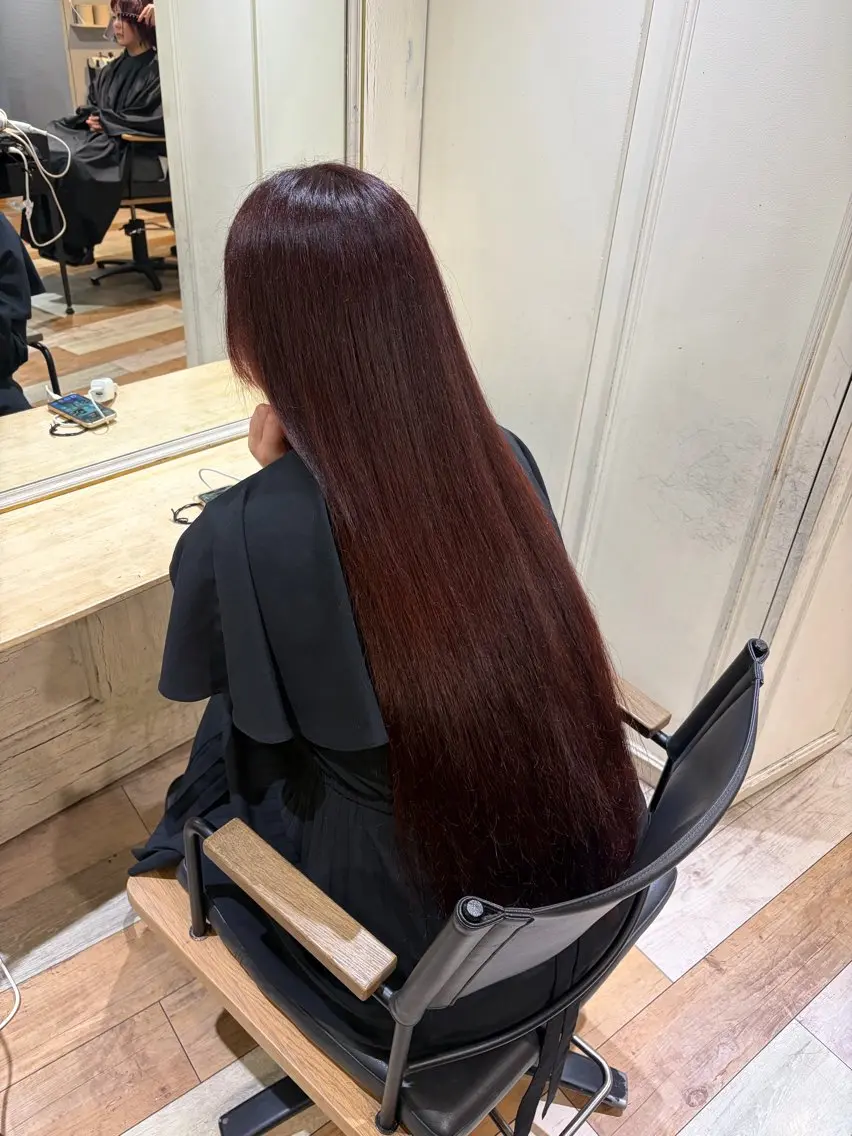 ロング ヘアカラー 💜🦋 COCONA🦋💜のヘアスタイル