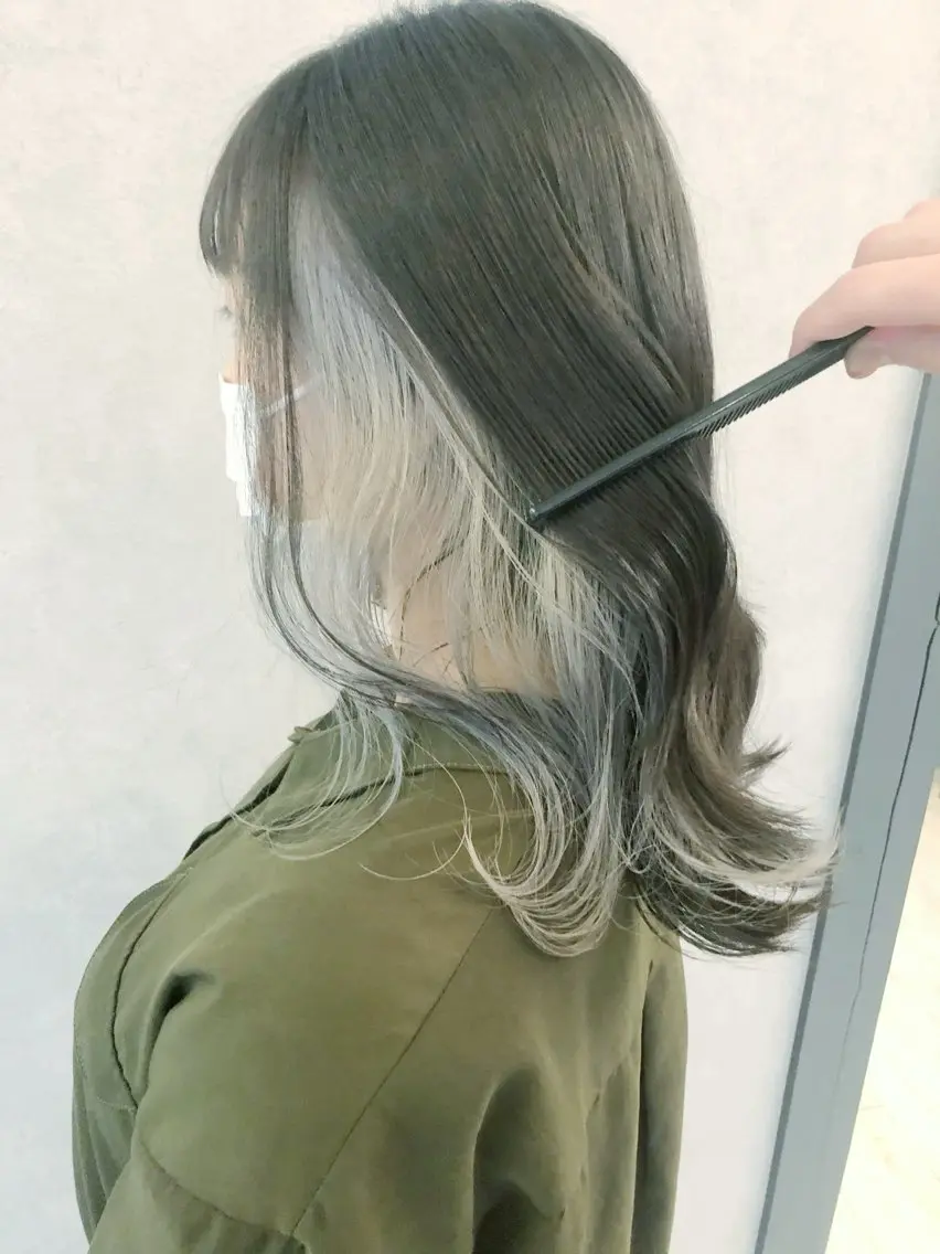 ロング くびれヘア エクステ 韓国風ヘア レイヤーカット ウルフカット レイヤーブリーチ特化 ホワイト専門/岸のヘアスタイル