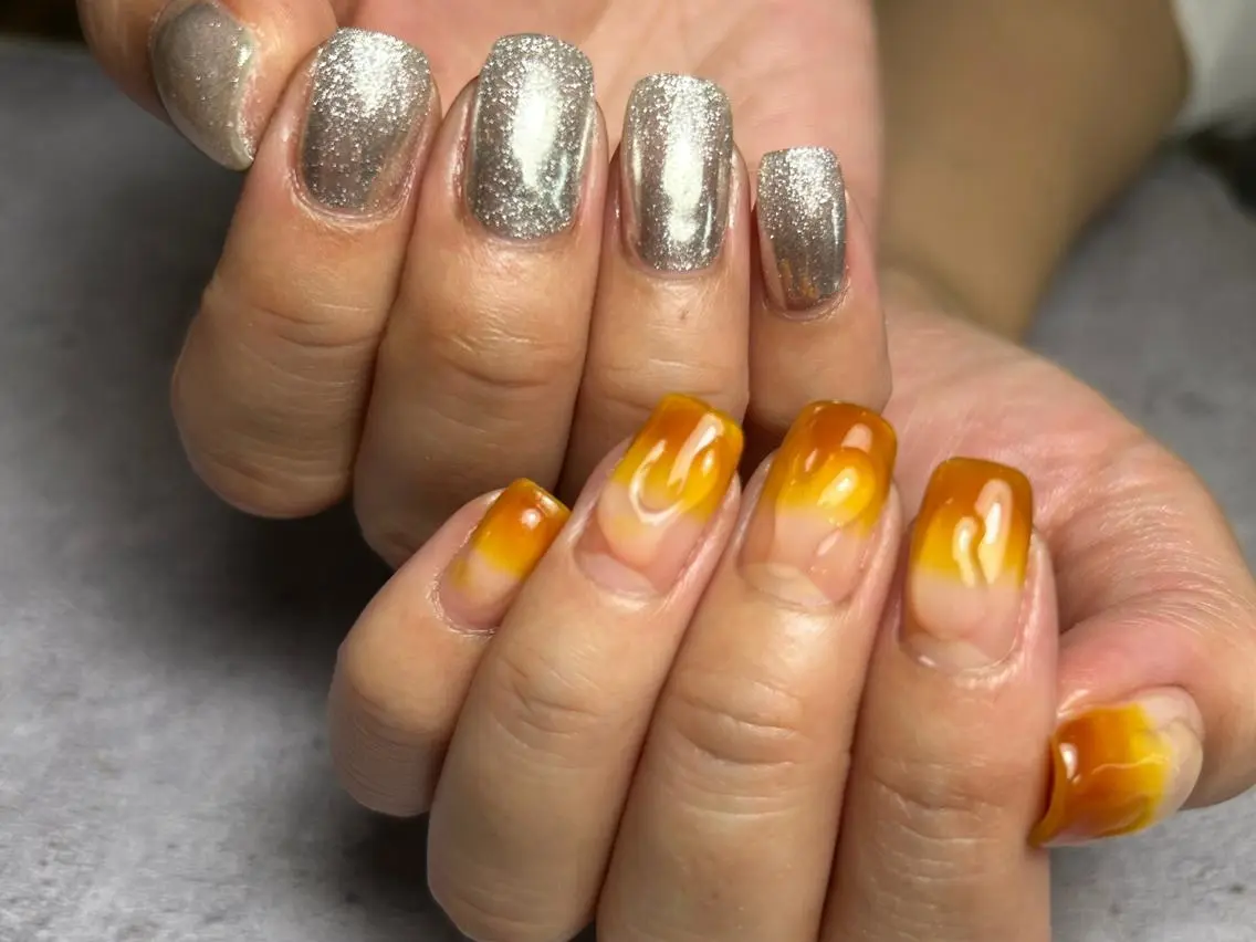ネイル pas á pas 🩵💛minoriのネイルデザイン