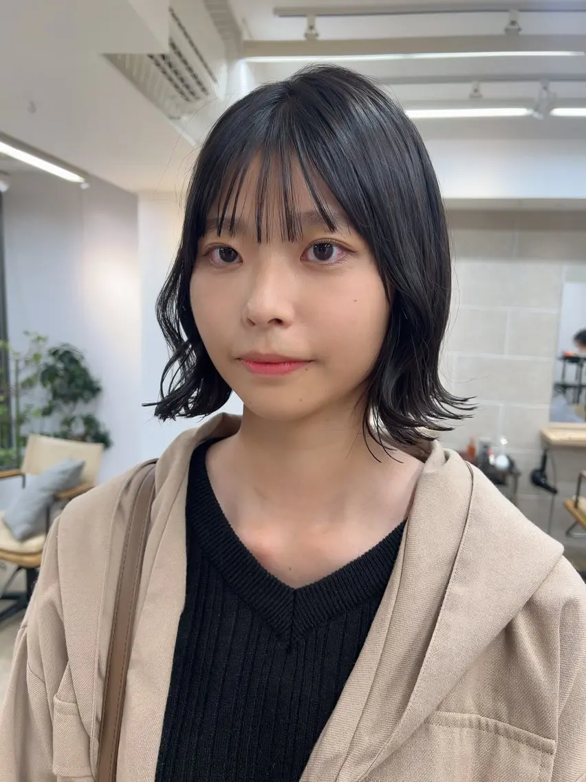 ショート ボブ くびれヘア シースルーバング ✨️今だけ無料✨️ 鶴田みなみのヘアスタイル