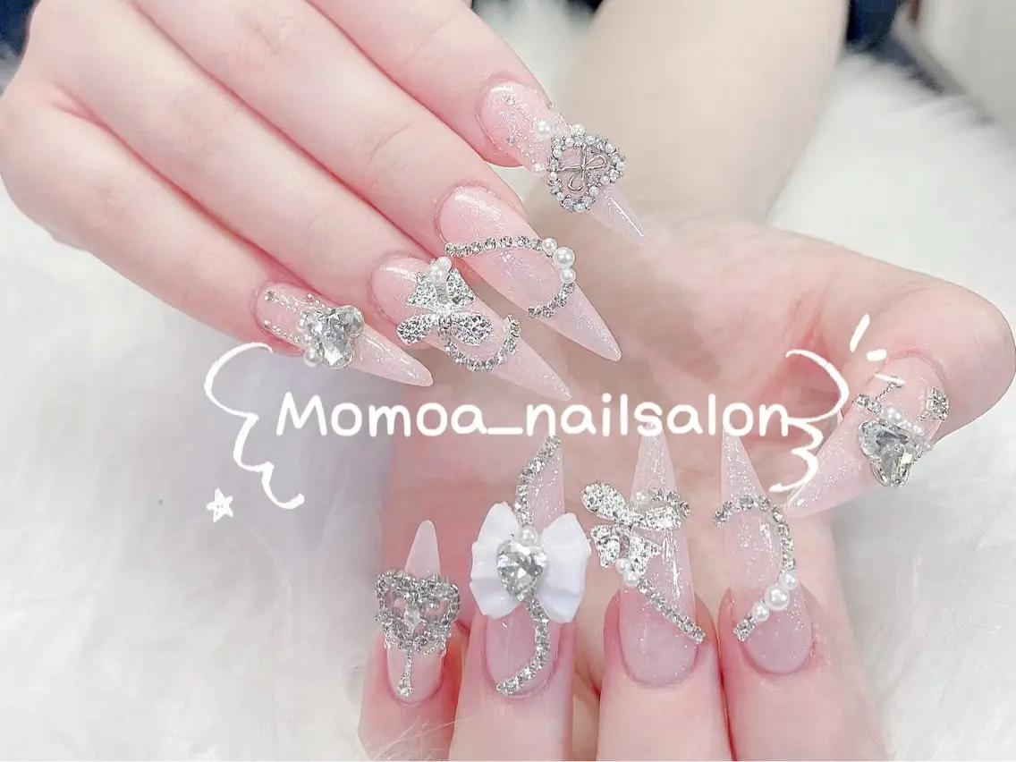 ネイル 成人式 ロングネイル マグネットネイル 大理石ネイル(マーブル) リボン ハンドネイル MoMoA Nail ネイル長さ出し専門店のネイルデザイン