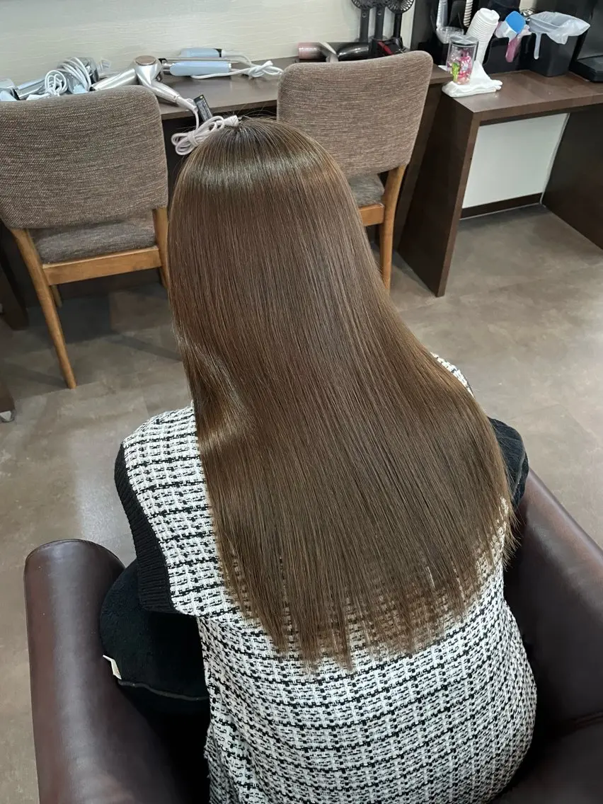 カラー ベージュカラー オリーブベージュ ピンクカラー 堀 綾花のヘアスタイル