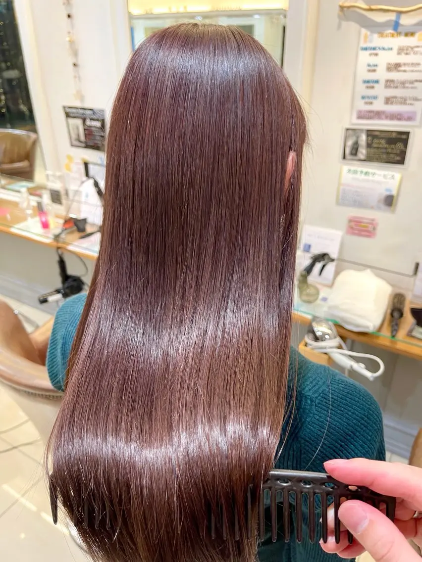 ロング カット 縮毛矯正 韓国ヘアー🇰🇷 MIWAのヘアスタイル