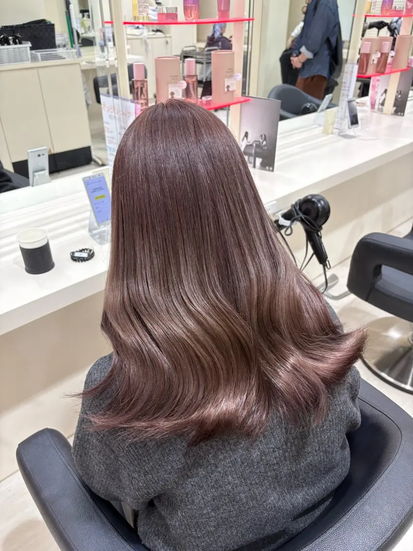 セミロング カラー ヘアアレンジ ヘアカラー 💟RINNA 艶カラー💟のヘアスタイル