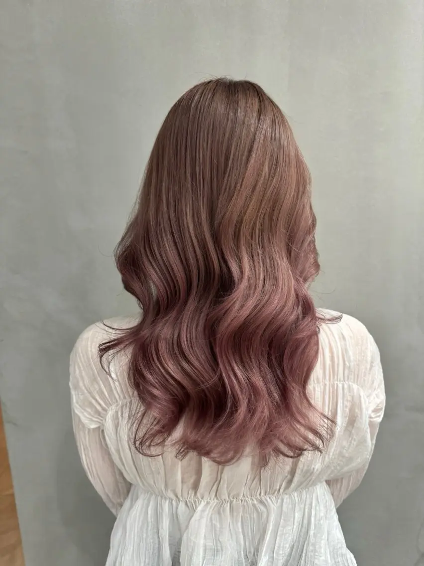 カラー 吉田 美咲のヘアスタイル