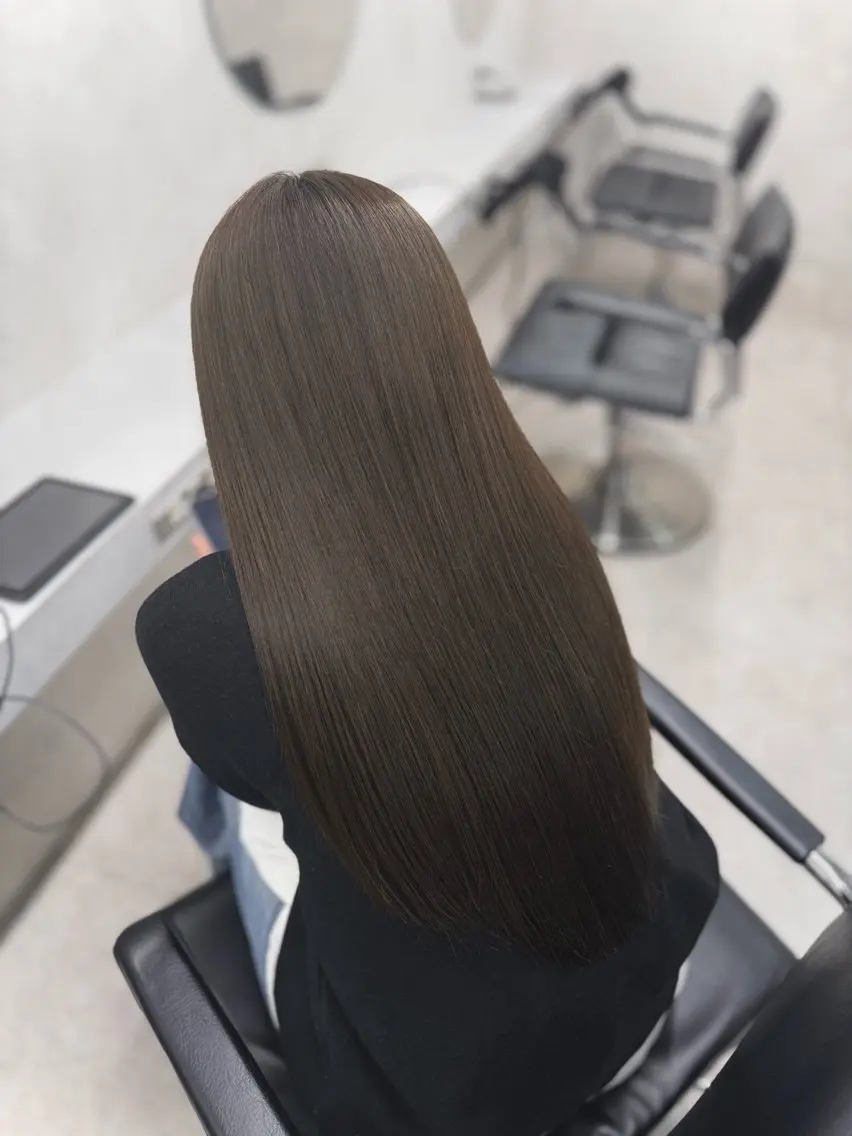 ロング ヘアカラー トリートメント 髪質改善カラー 🕊️SOMAのヘアスタイル