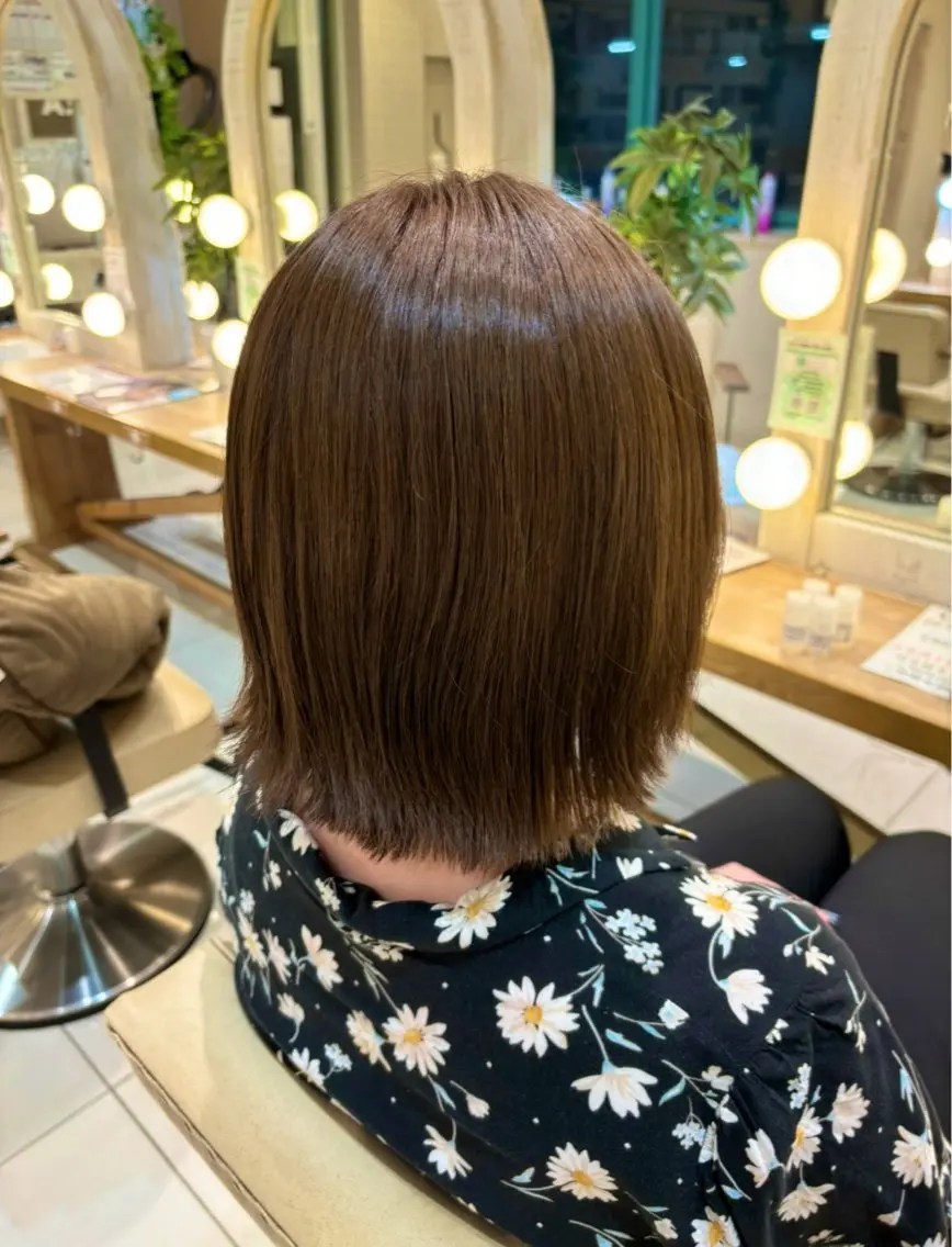 ショート カラー ブリーチなしカラー/ 暖色カラー/艶カラーのヘアスタイル