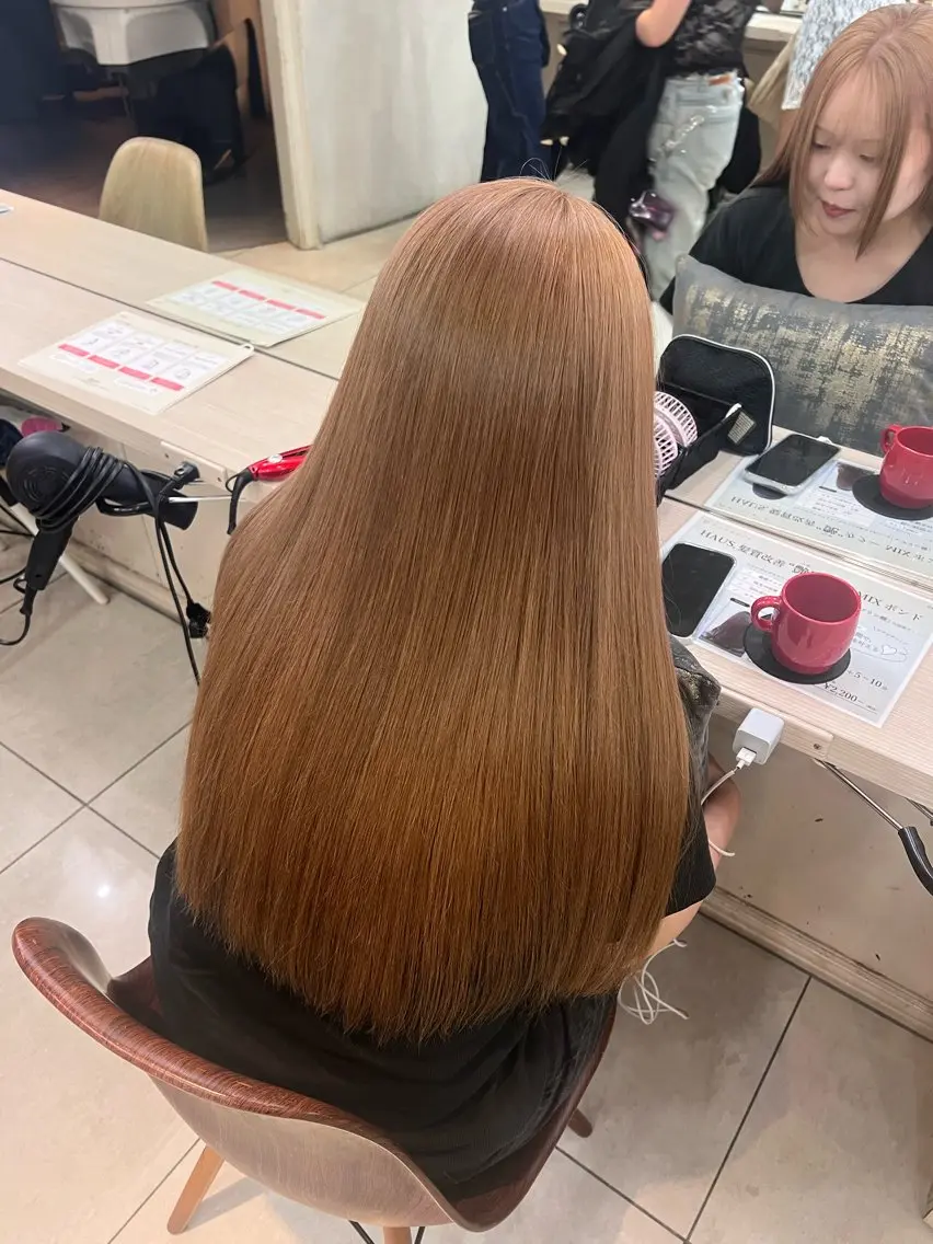 【🫧透き通るツヤ髪に🫧】ブリーチ＋カラー＋髪質改善トリートメントでモテ髪に⭐️の写真