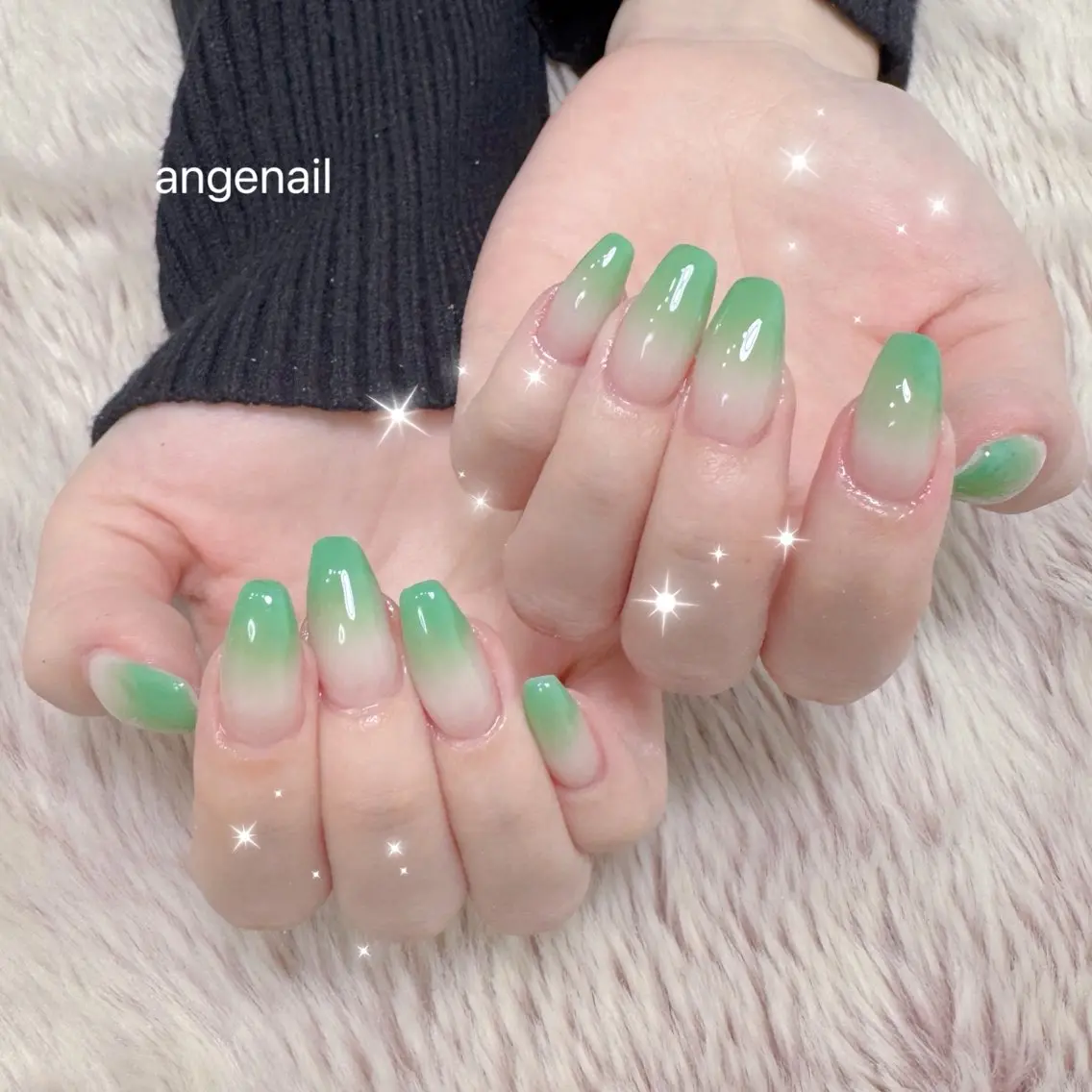 ネイル ハンドネイル オーナーネイリスト MAKIのネイルデザイン
