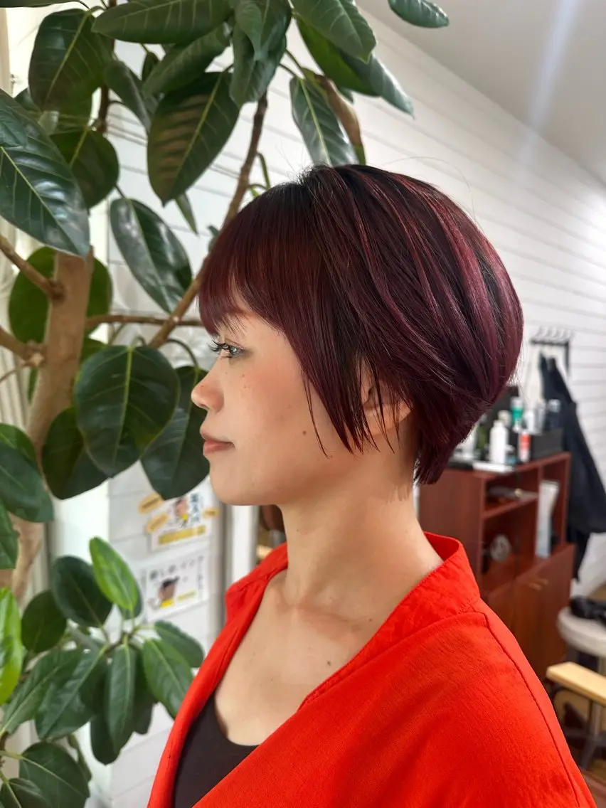 ショート カット ヘアカラー 福井 咲羅のヘアスタイル