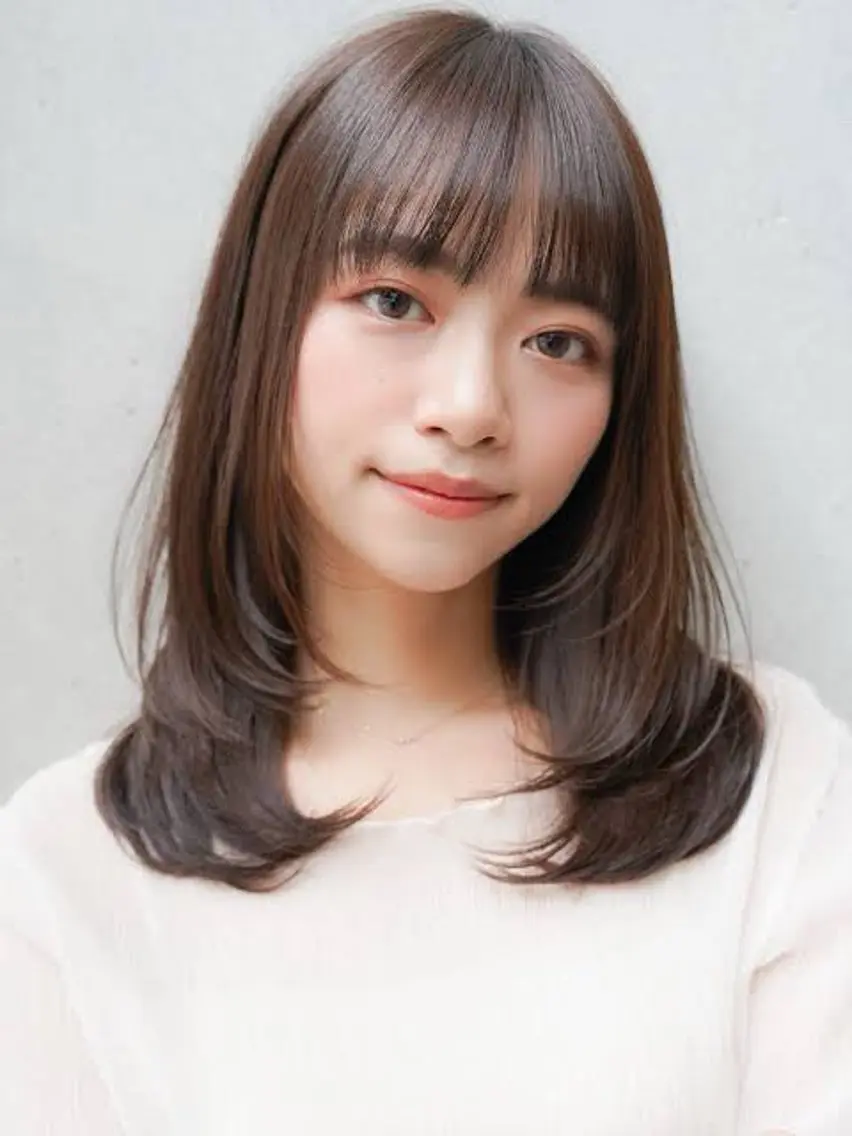 ミディアム 顔周りカット レイヤーカット IMAI SHINGOのヘアスタイル