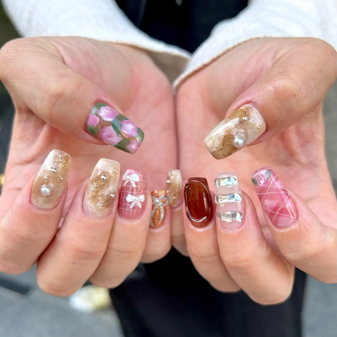 ネイル ハンドネイル 🧁🥕 asukaのネイルデザイン