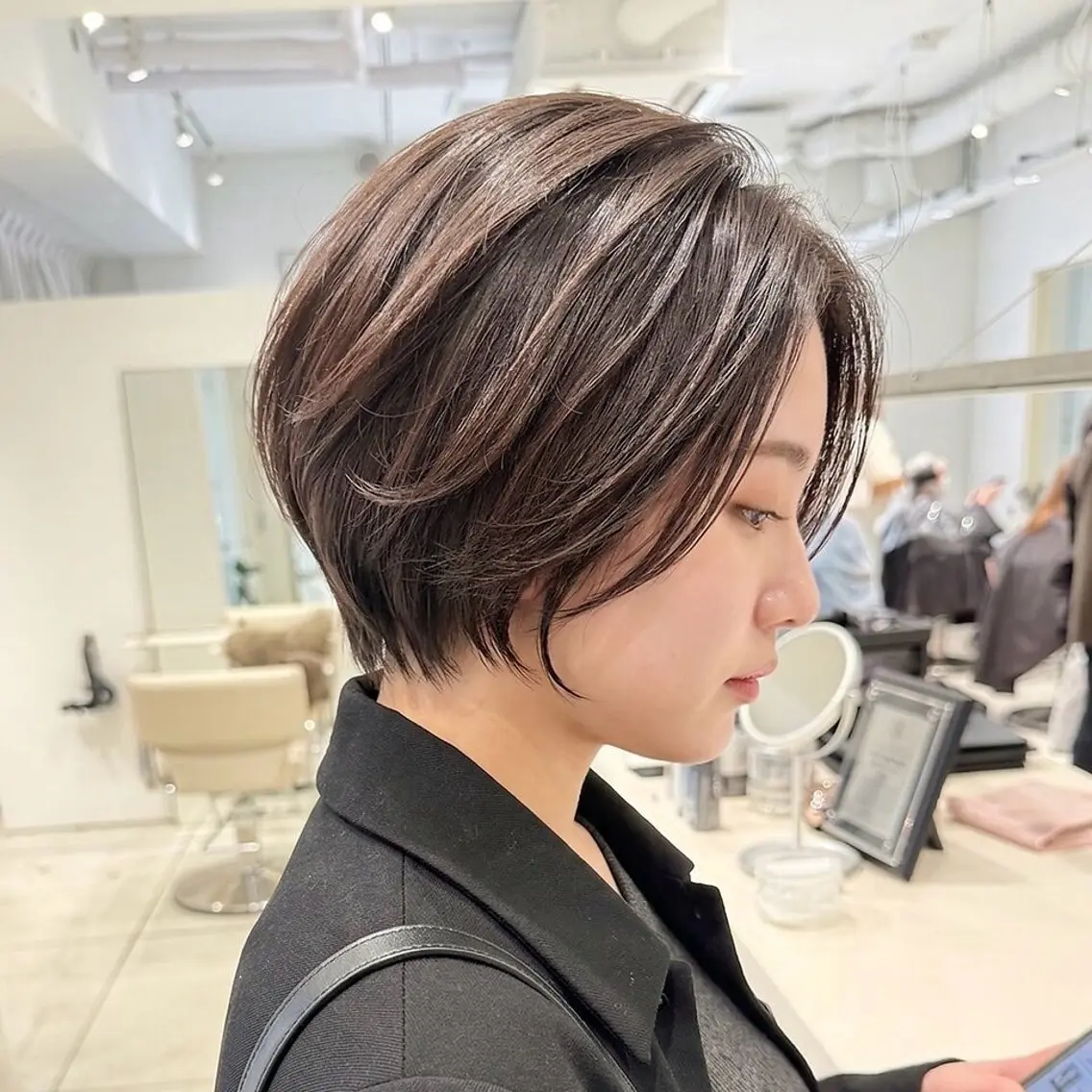 ショート カラー ショートボブ ショートレイヤー ボブ レイヤーカット 似合わせカット カット ヘアカラー トリートメント ヘッドスパ ヘアセット 赤み消しカラー/縮毛 /顔まわり/ジョウのヘアスタイル