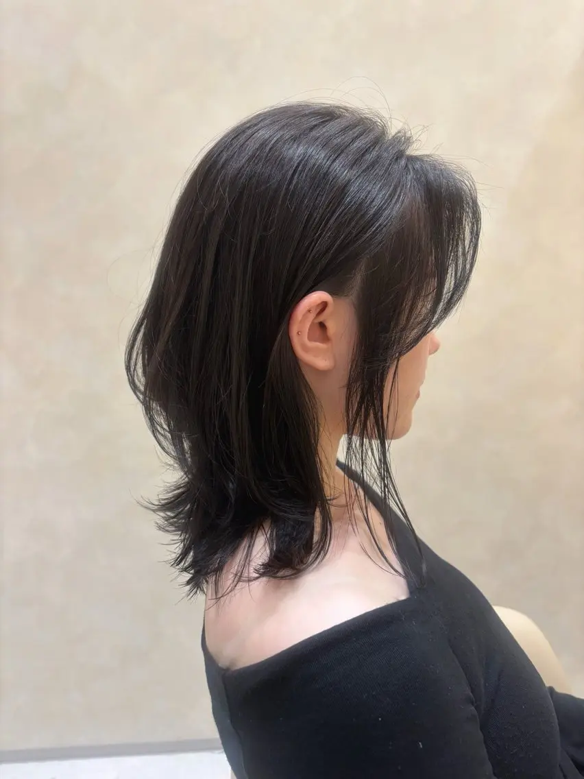 ミディアム ミディアムレイヤー レイヤーカット Yukie♡ Zinaのヘアスタイル