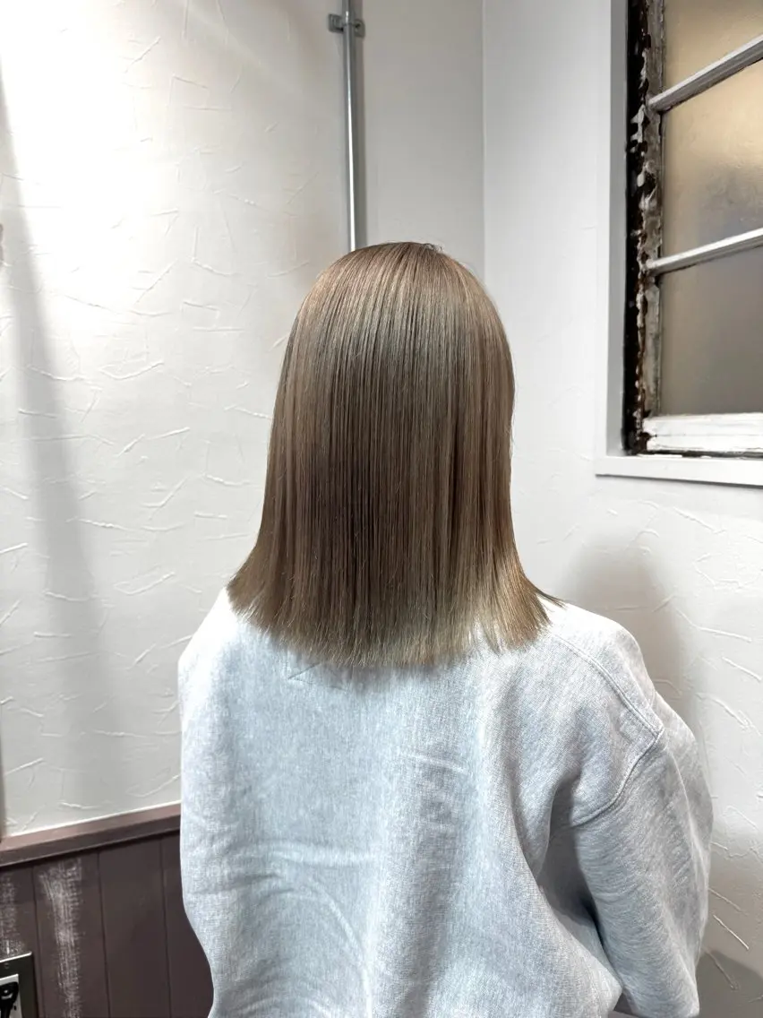 ミディアム カラー カット ヘアカラー ダブルカラー /レイヤー/アリサのヘアスタイル