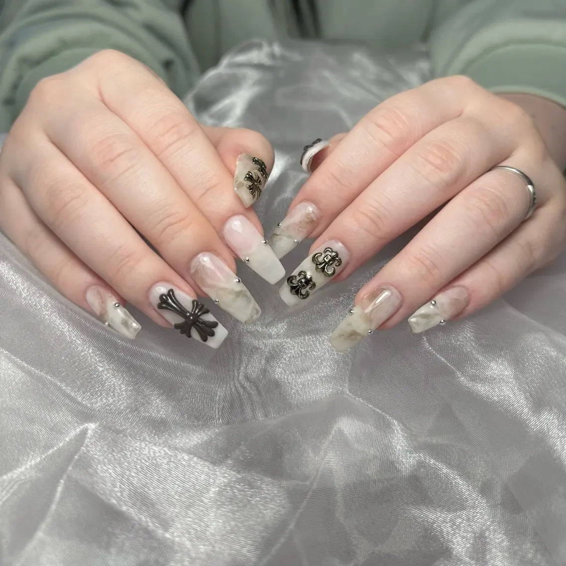 ネイル ハンドネイル &T nail / hiori.のネイルデザイン
