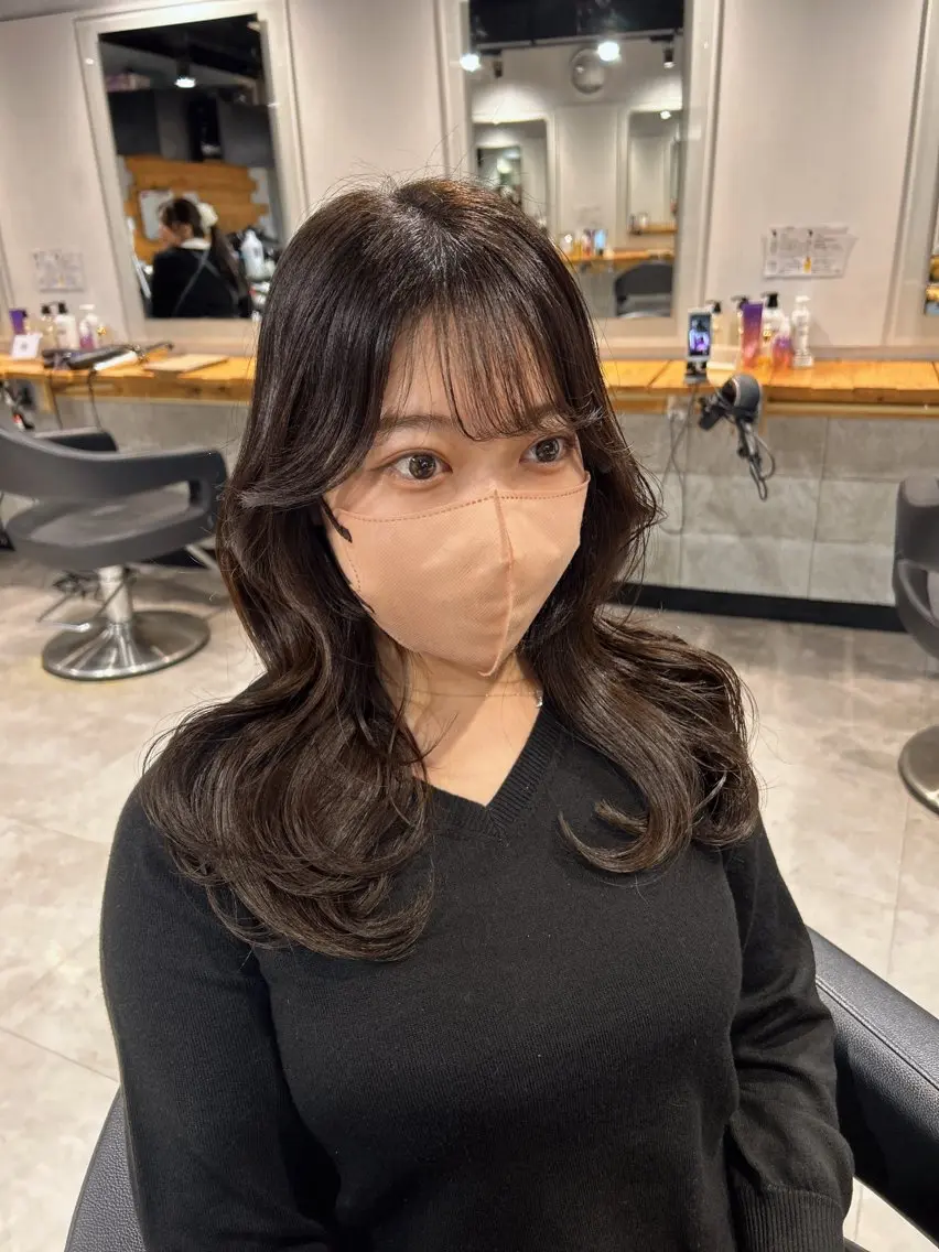 ロング ハイレイヤー 韓国風ヘア レイヤーカット カット ヘアカラー ヘッドスパ レイヤーStyle 🪽菜々実のヘアスタイル