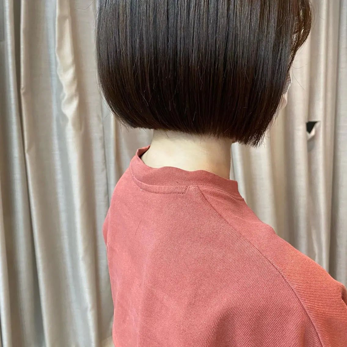 ショート ヘアアレンジ 美髪矯正 韓国レイヤーのヘアスタイル