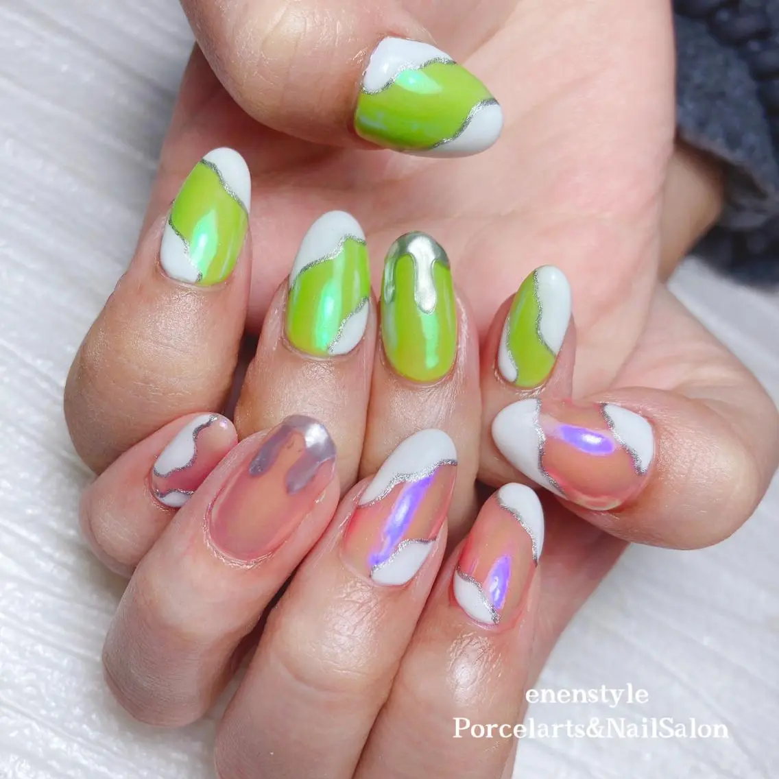 ミディアム ネイル 🐾enen style 🐾のネイルデザイン