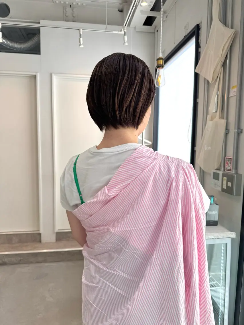 ショート カラー カット ヘアカラー 松坂 真衣のヘアスタイル
