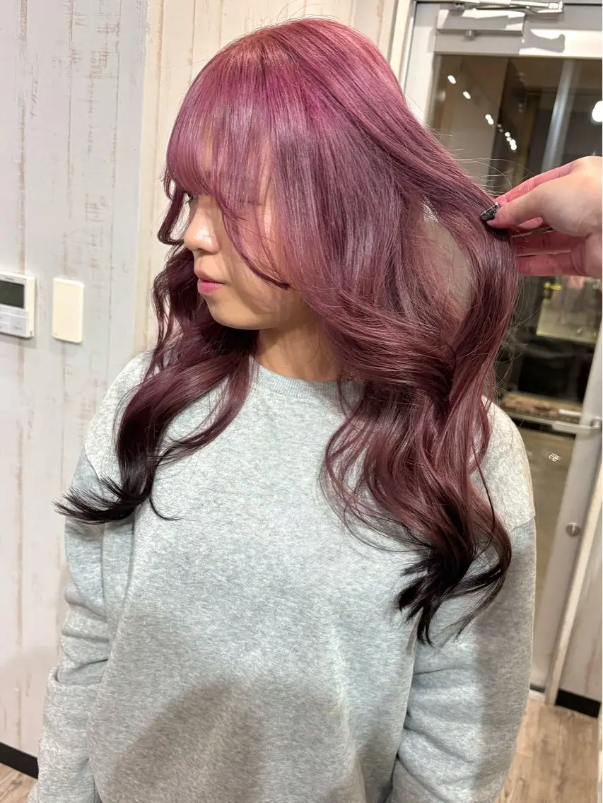 ロング カラー ブラウンカラー ピンクカラー 桑原 由理のヘアスタイル