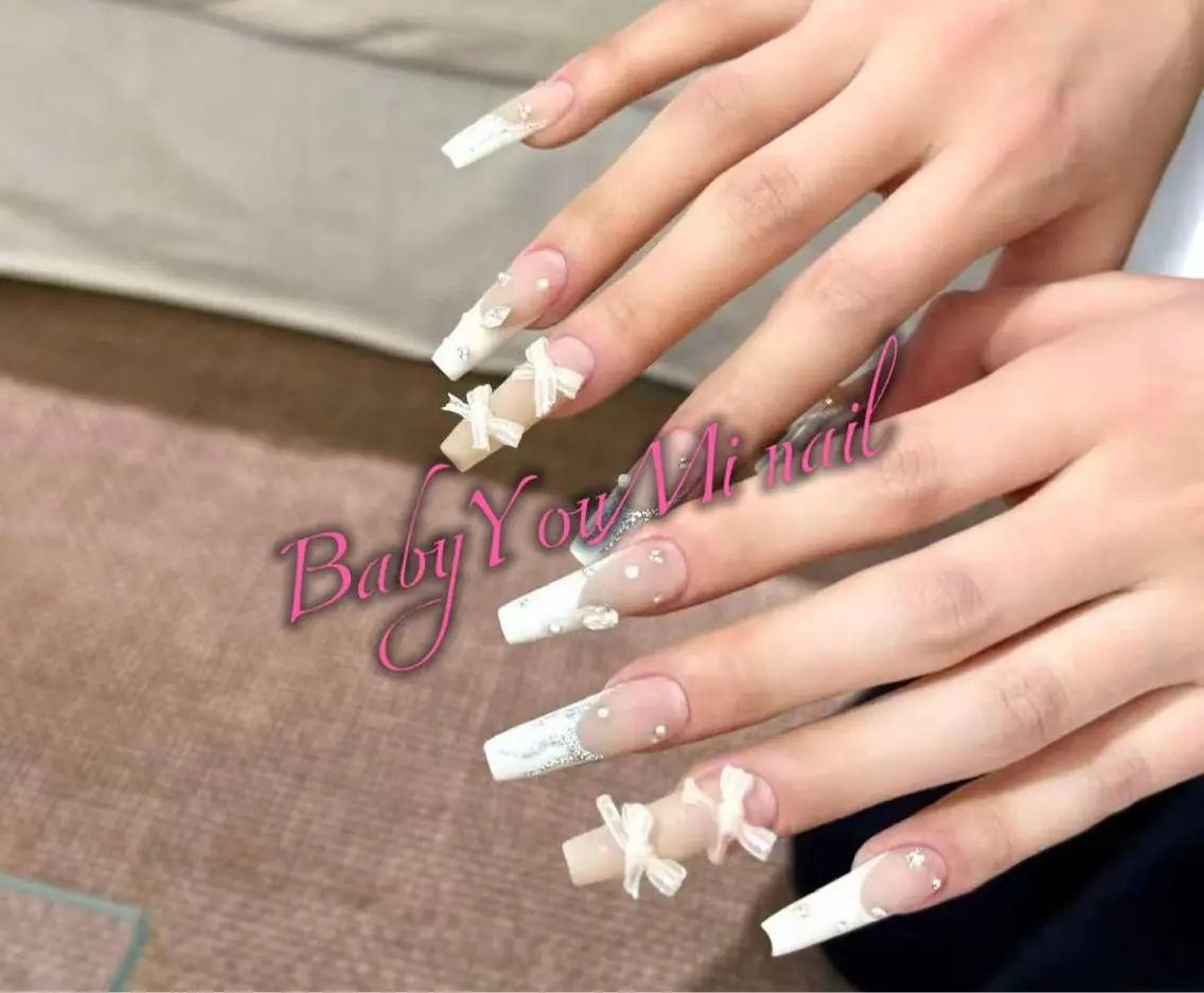 ネイル オーロラネイル チークネイル 成人式 フットネイル フレンチネイル ハンドネイル BabyYouMi nailのネイルデザイン