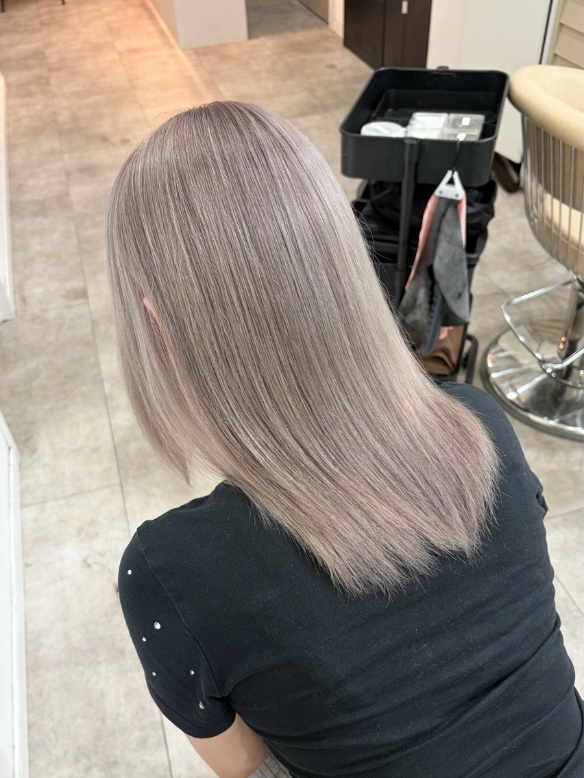 セミロング ヘアカラー トリートメント 廣庭 勇人のヘアスタイル