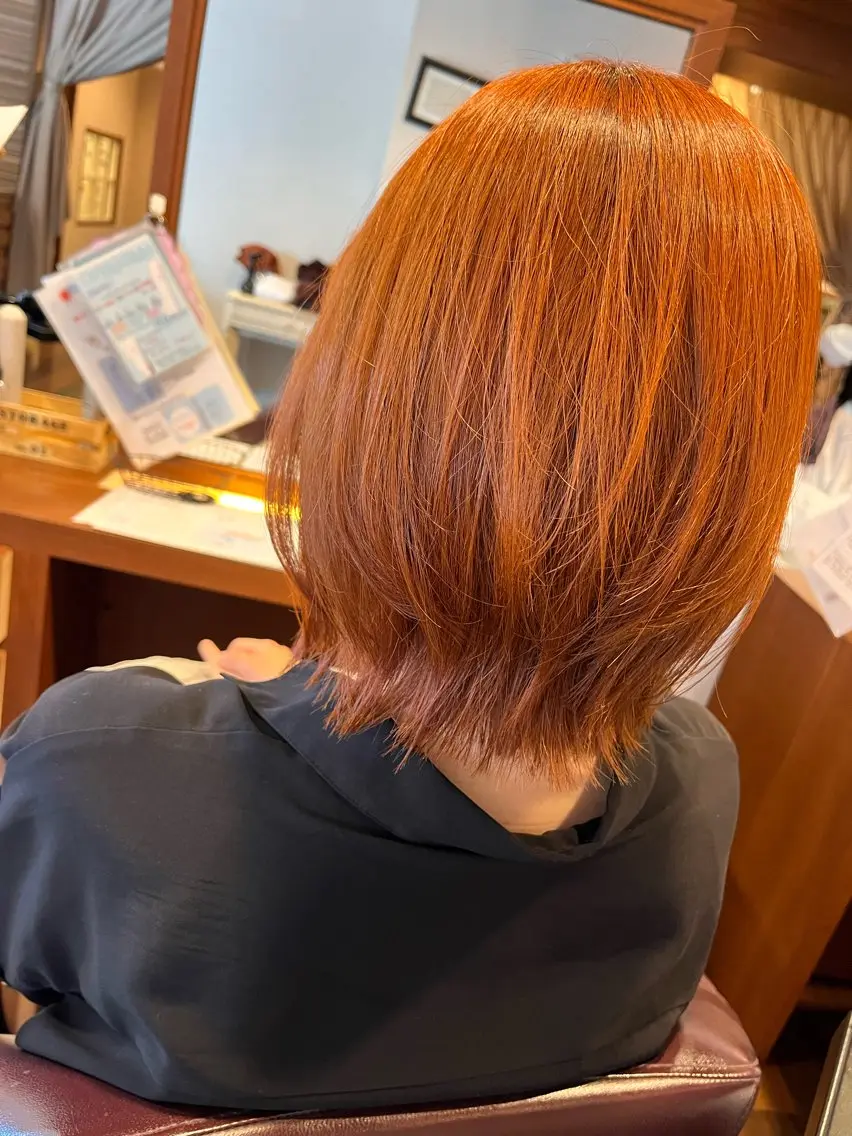 ショート カラー やまはつ そらのヘアスタイル