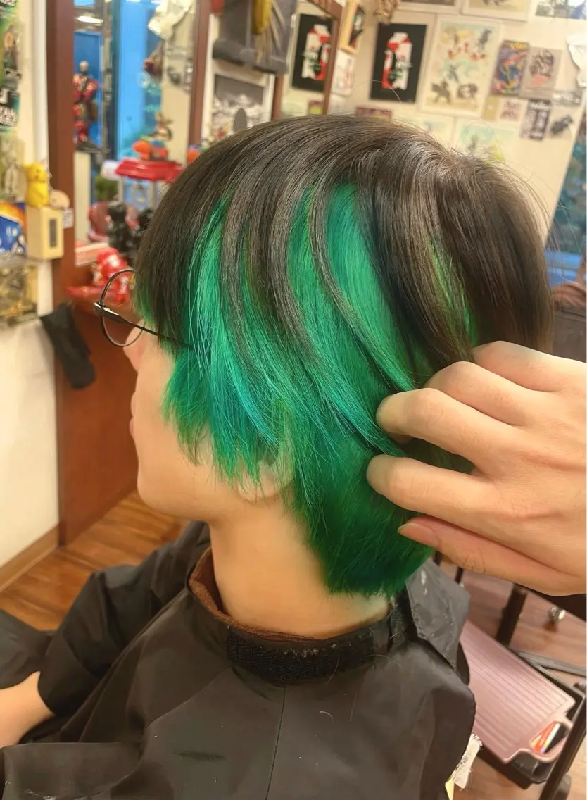カラー メンズ 侑🌈特価 映える店内でカット✨のヘアスタイル