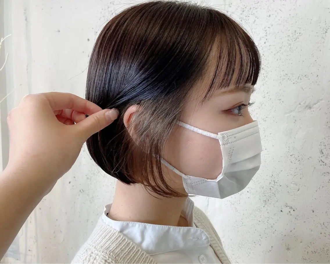 ショート カラー ハイトーン🤍 古江 実夢のヘアスタイル