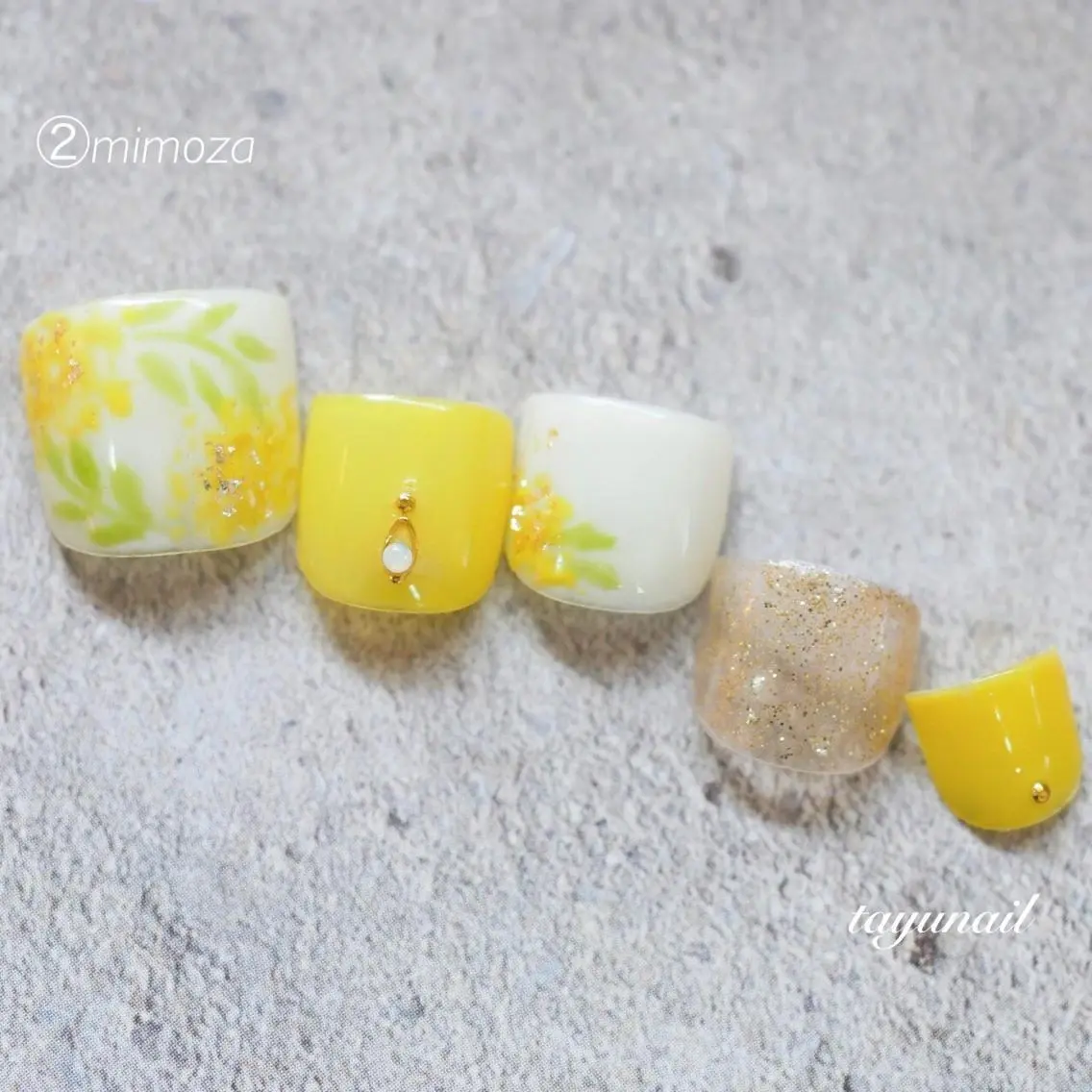 ネイル アートネイル ブルー フットネイル ジェルネイル ワンカラーネイル フットネイル ネイルサロン 【たゆnail】のネイルデザイン