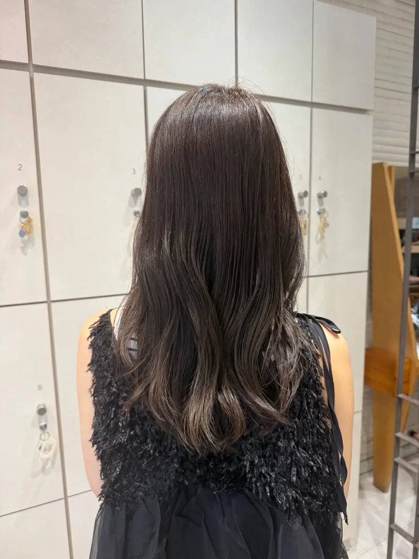 ロング カラー グレージュ トリートメント ヘアカラー トリートメント 吉川沙知 /ナチュラルカラーのヘアスタイル