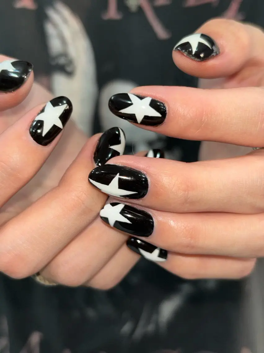 ネイル ハンドネイル 🪐富島彩夏 /海外nail🪐のネイルデザイン