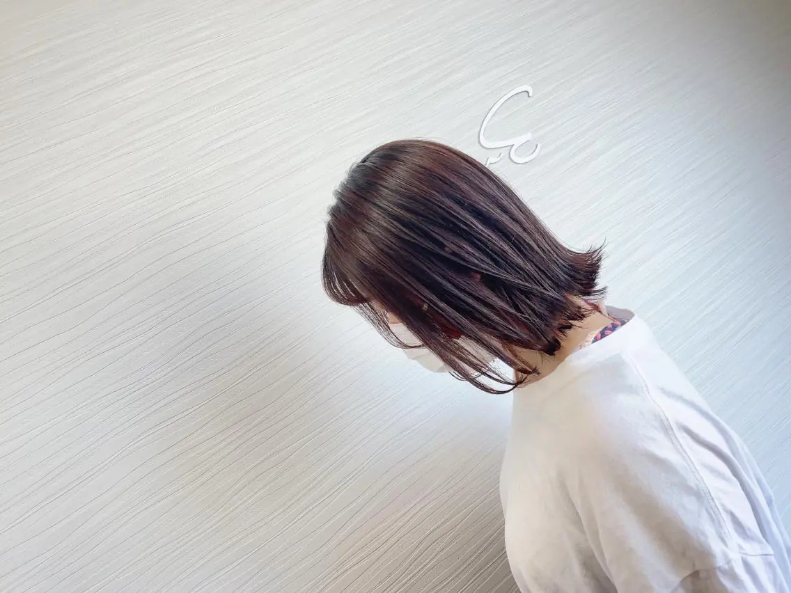 ミディアム 切りっぱなしボブ ボブ 外ハネヘア カット トリートメント LaRmE Ayumi.のヘアスタイル