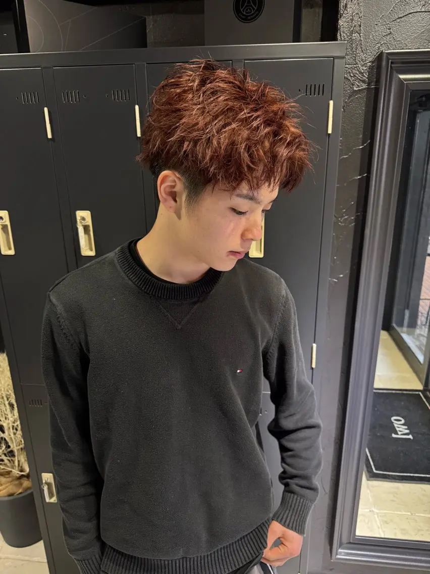 ショート カラー ヘアアレンジ メンズ アップバング ブラウンカラー ショートヘア カット ヘアカラー トリートメント ヘアセット メンズ専門 美容師✨ アメ村 堀江颯瑛のヘアスタイル