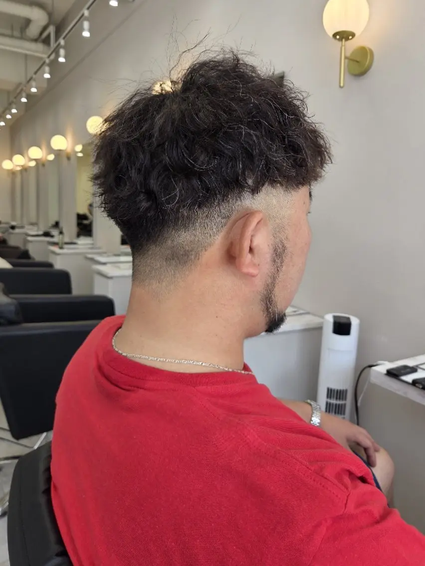 ショート パーマ メンズ カット パーマ 桐島 令奈のヘアスタイル