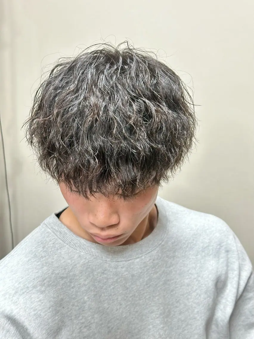 ショート 緒方 翔英のヘアスタイル