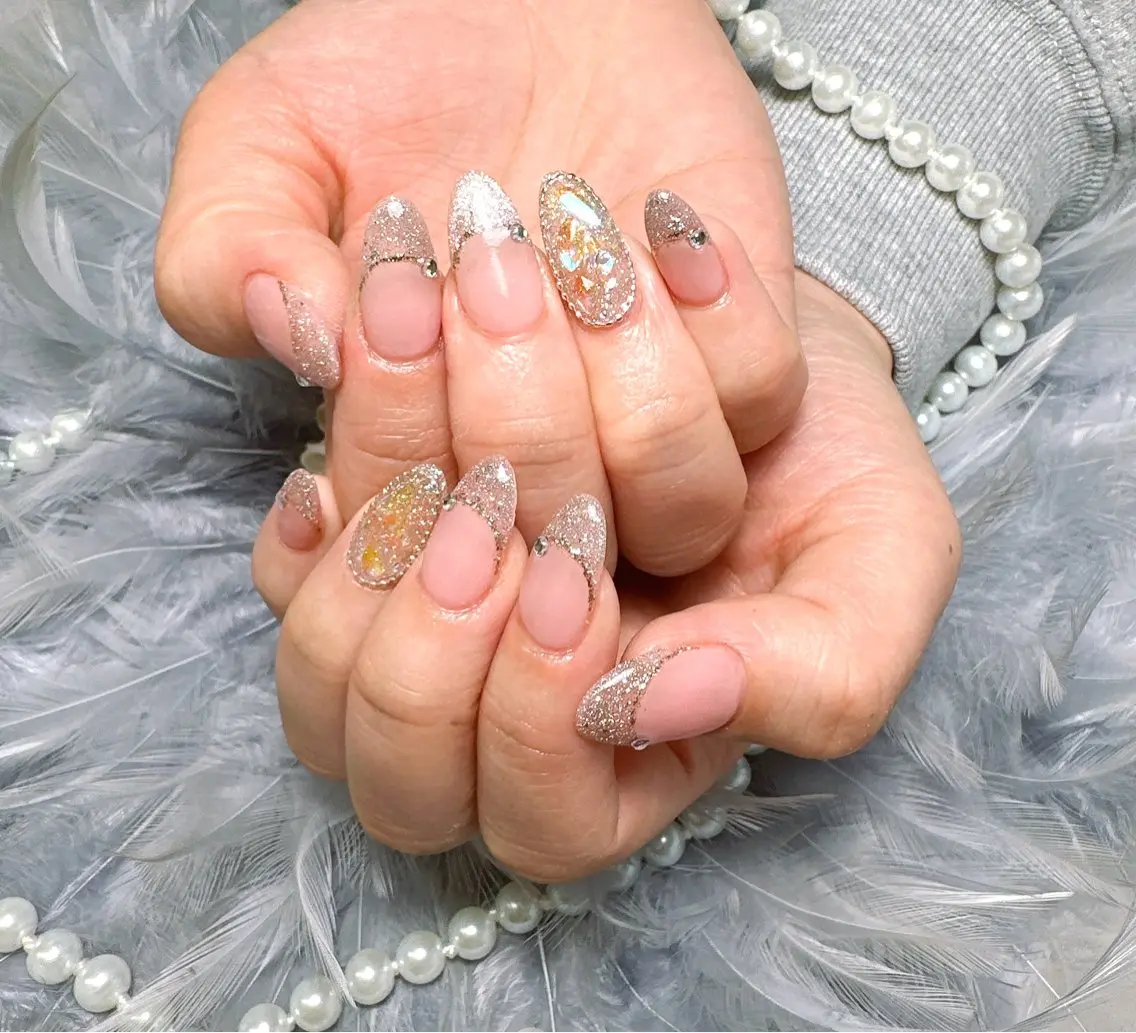 ネイル フレンチネイル マグネットネイル マグネットフレンチ ハンドネイル Pretty Nail Salonのネイルデザイン