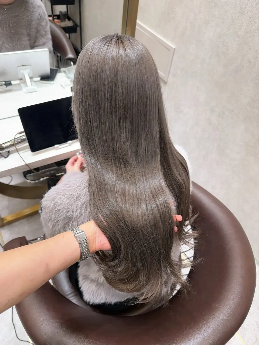 セミロング カラー ヘアアレンジ 天神/ブリーチ/ ブリーチなしカラーのヘアスタイル
