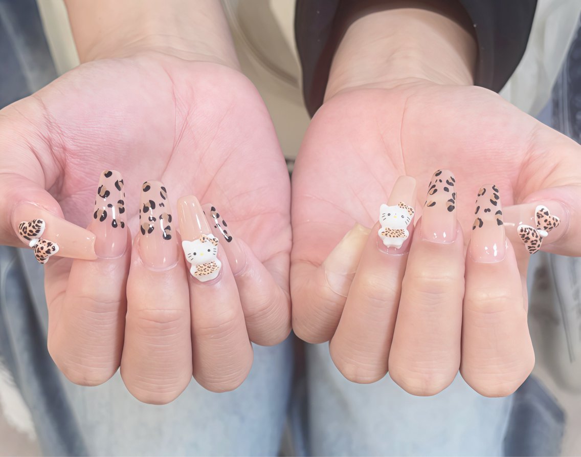 ネイル チークネイル 長さ出し フレンチネイル ガーリー 韓国ネイル ハンドネイル ハンドケア Yumi Nail Seiのネイルデザイン