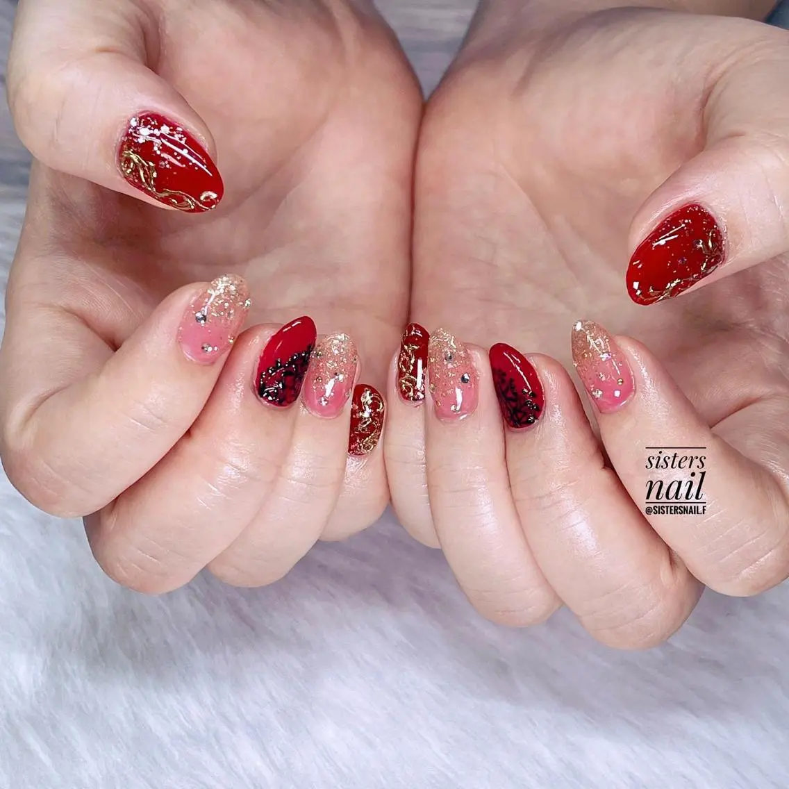 ネイル アートネイル ボルドー グラデーション キラキラネイル レース sisters nail.fのネイルデザイン