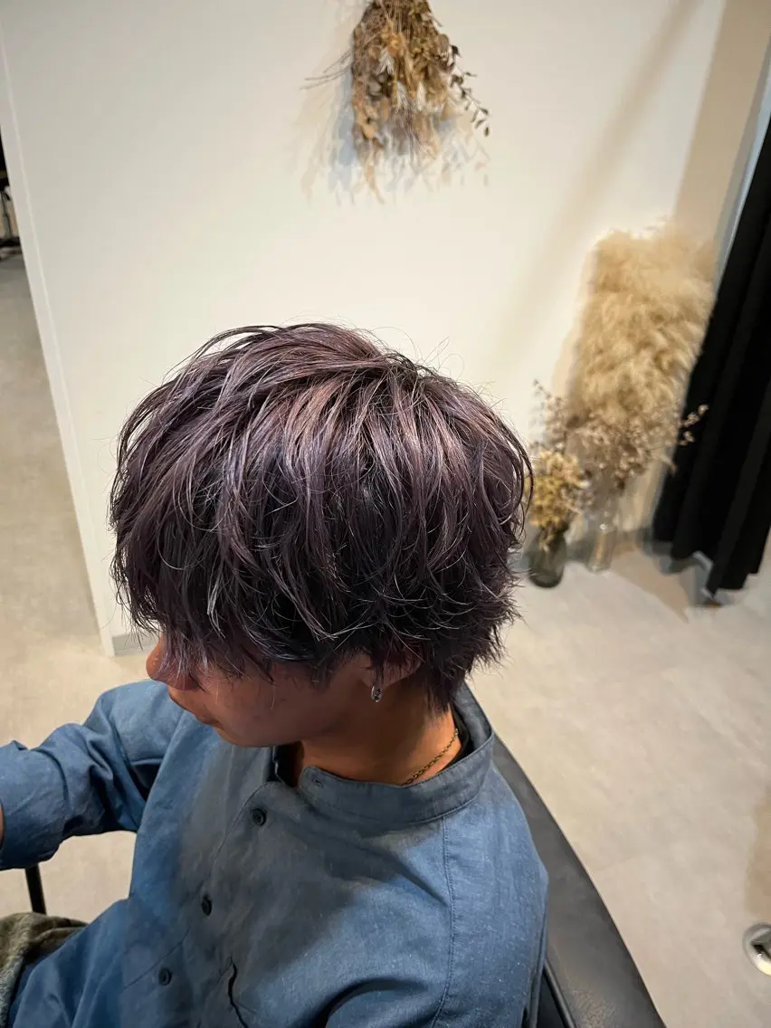カラー メンズ シルバー 小島 悠樹のヘアスタイル