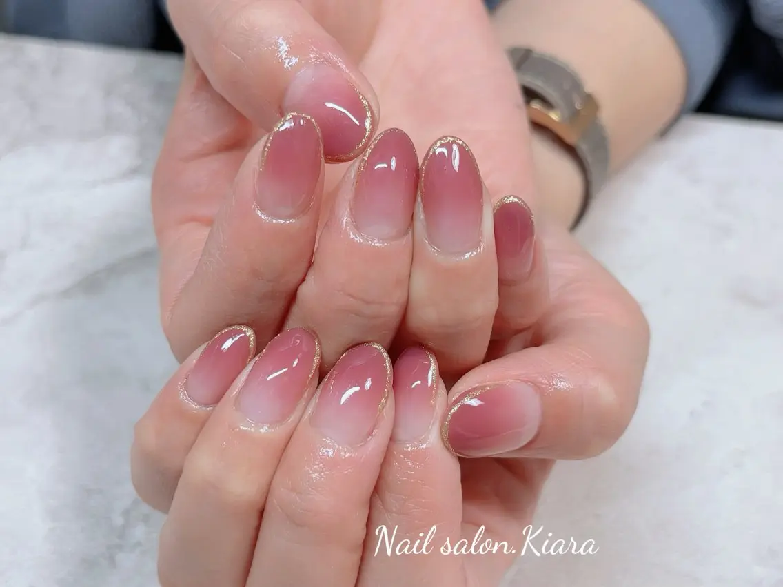 ネイル グラデーション ラメ(グリッター) 🍭Kiara Nail🍭のネイルデザイン