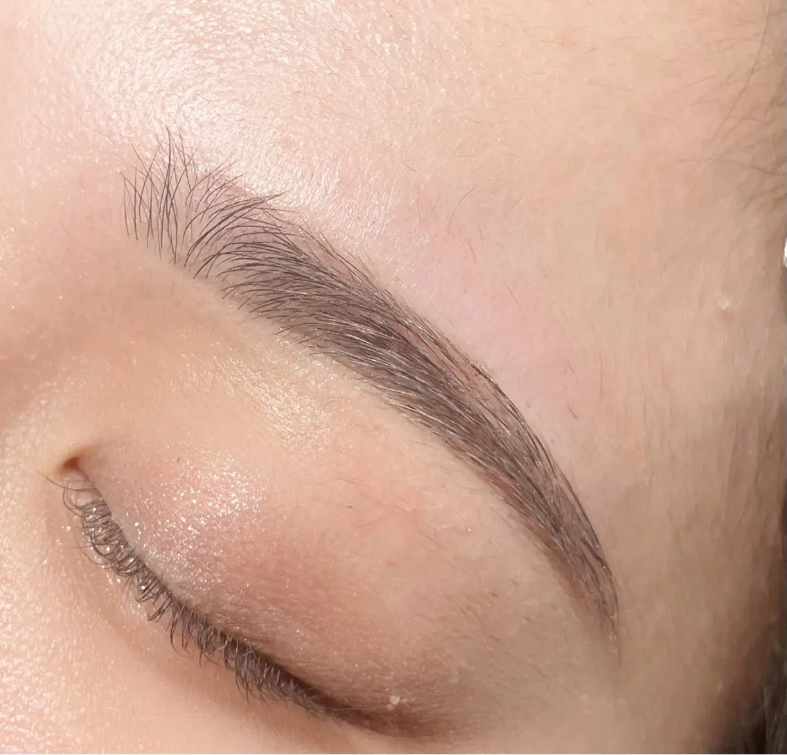 アイブロウ eyelist mayaka🥀のマツエク・マツパデザイン
