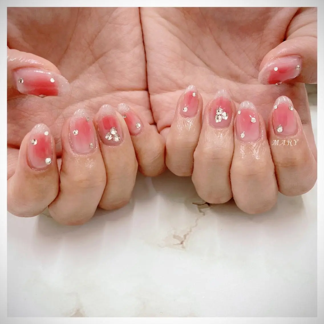 ネイル チークネイル マグネットネイル ニュアンスネイル ピンク ハンドネイル Mary nail .narumiのネイルデザイン