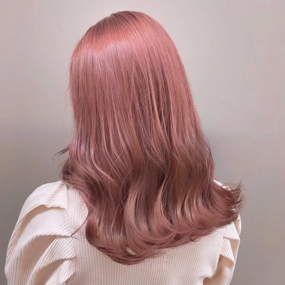 セミロング カラー ヘアアレンジ ピンク・ベージュ🩰 カラー🫧とらのヘアスタイル