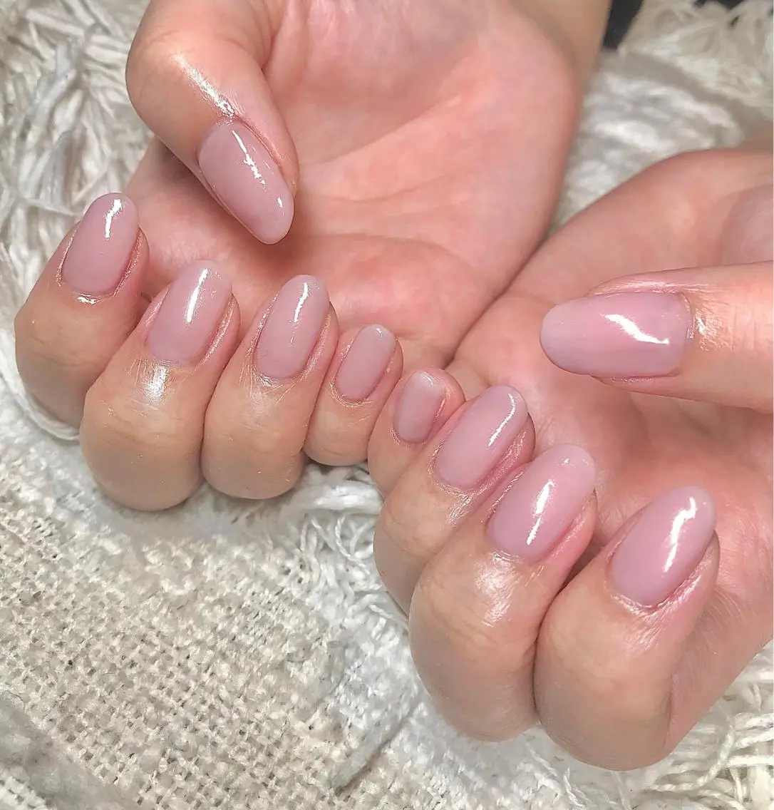 ミディアム カラー パーマ ヘアアレンジ ネイル マツエク・マツパ ワンカラーネイル el. by Aoのネイルデザイン