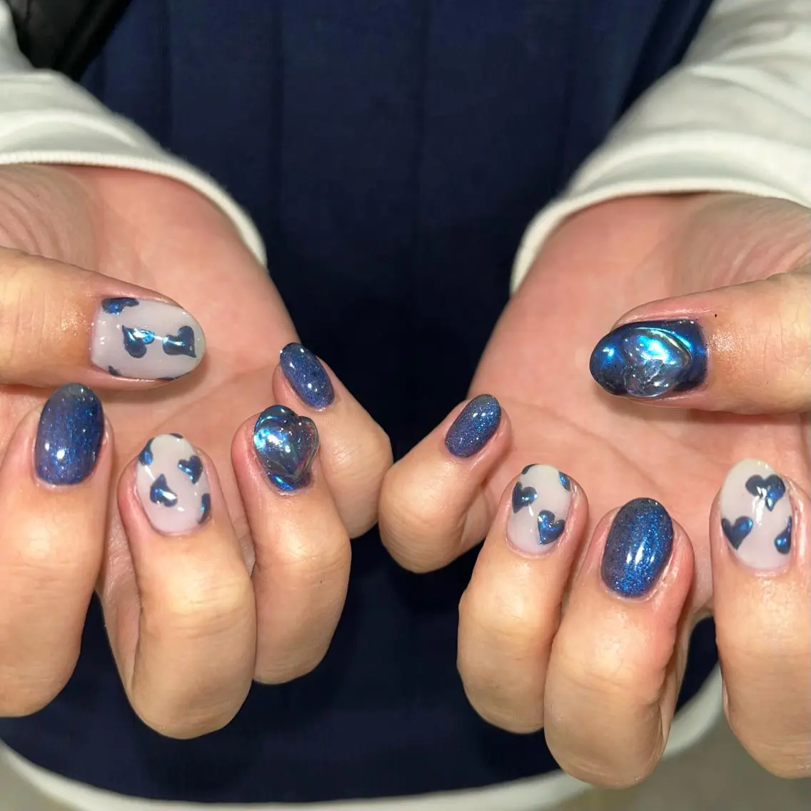 ネイル ハンドネイル フットネイル 🪐富島彩夏 /海外nail🪐のネイルデザイン