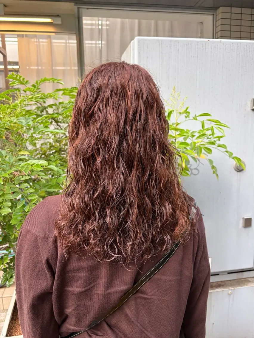 ロング パーマ ロング 中村 芽衣那のヘアスタイル
