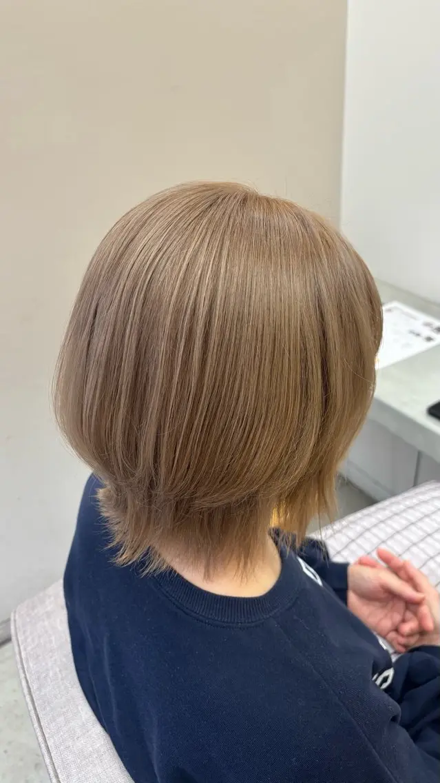 カラー ヘアカラー TEMIL HAIR 彩香のヘアスタイル